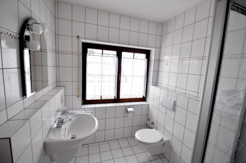 Ferienwohnung Am Moselufer زيل ان دير موسل المظهر الخارجي الصورة