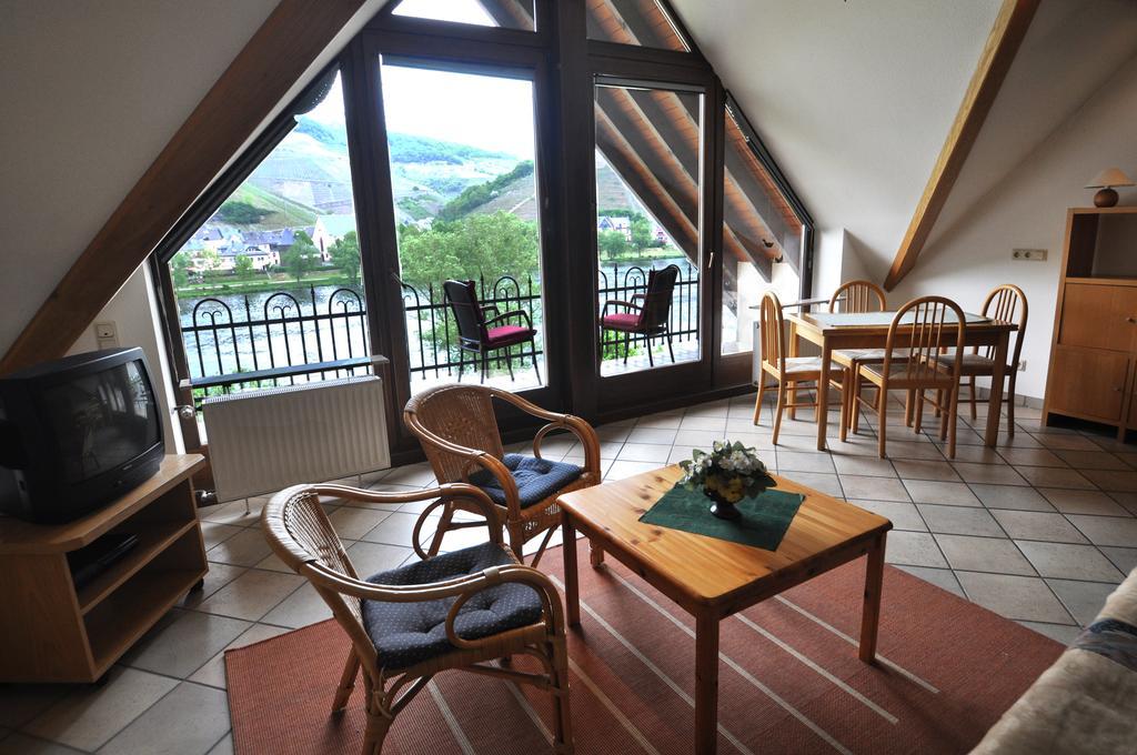Ferienwohnung Am Moselufer زيل ان دير موسل المظهر الخارجي الصورة